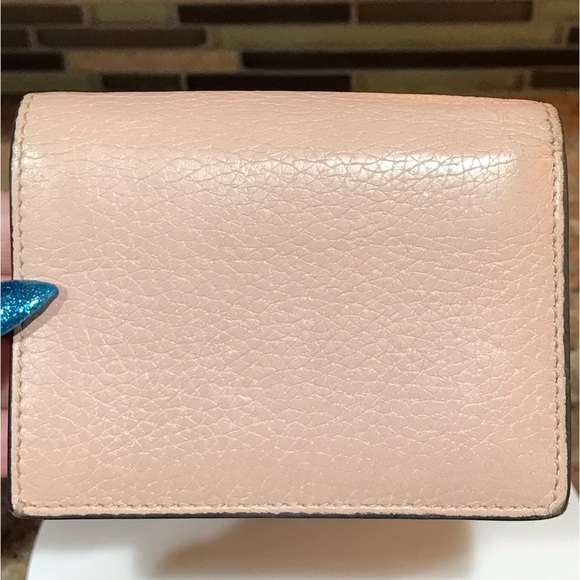 GUCCI Animalier Bee Blind for Love Leather Compact Wallet 🐝❤️‍🔥 - Picture 10 of 17